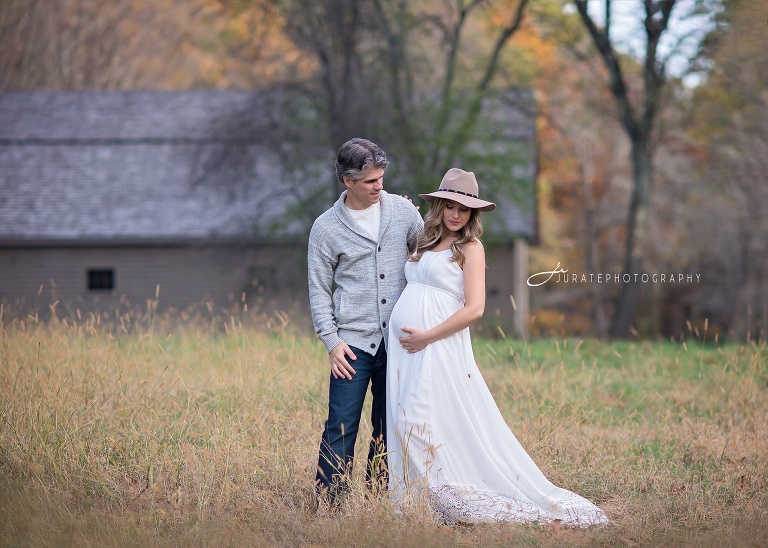 Massachusetts maternity photographer 